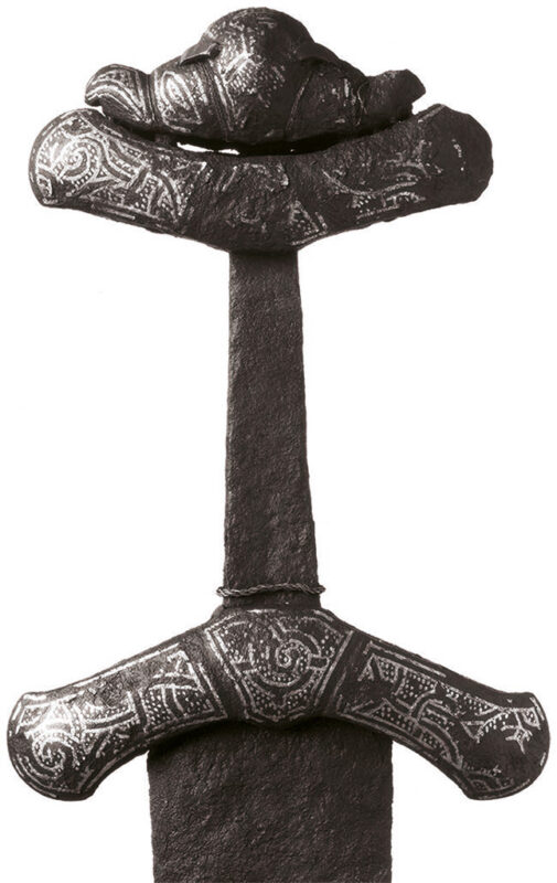Detalj av svärd från vikingatid (800-1050 e.Kr.) från Bengtsarvets gravfält.Foto: Statens Historiska Museum